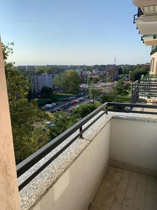 Small Panoramic Flat In Milan- One Bedroom Only Italy