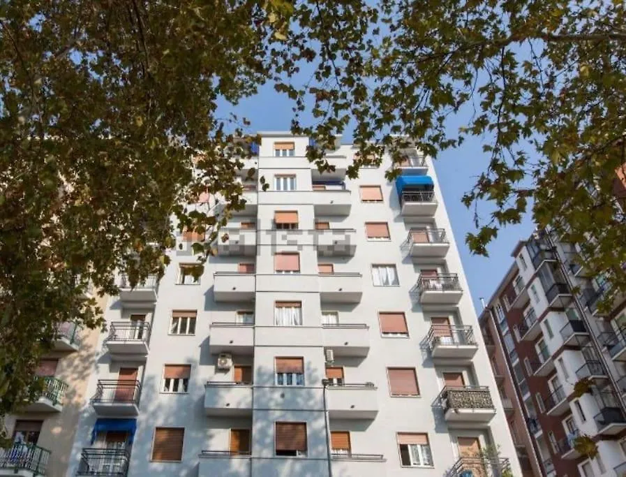 Small Panoramic Flat In Milan- One Bedroom Only location